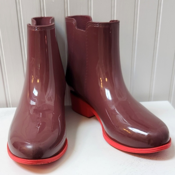 Adorable AMERICAN APPAREL Waterproof Ankle Rain Boots Sz 8 EUC - Picture 2 of 10